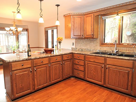 2nd image of 7952 W Bur Oak Dr
