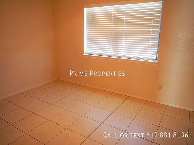 1401 Hermitage Dr — Photo 11