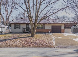 104 Grandview Dr, Normal, IL 61761