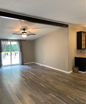 5th image of 24403 Fawn Dr