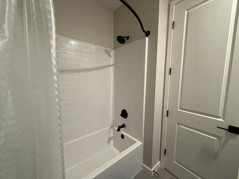 7548 E 35th Ln — Photo 12