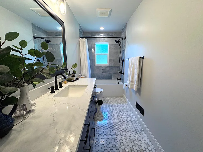928 General Stuart Dr — Photo 30