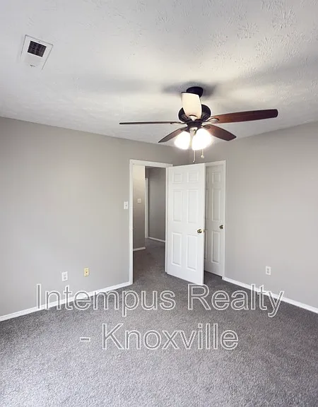 1013 Ashley Michelle Ct — Photo 15