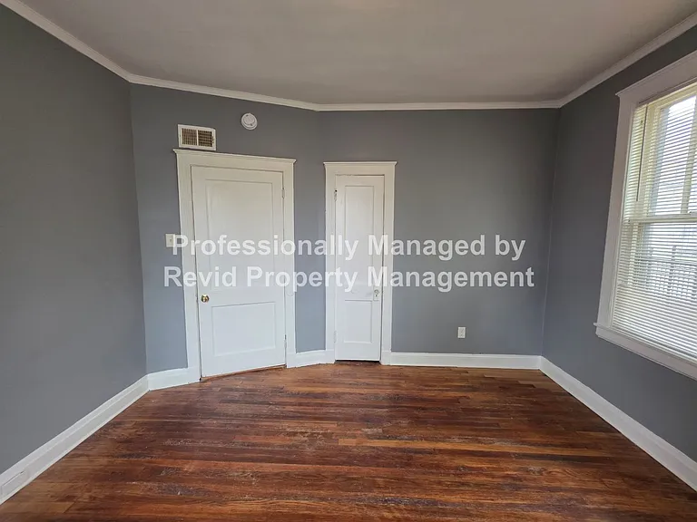 220 S. Cleveland St — Photo 45