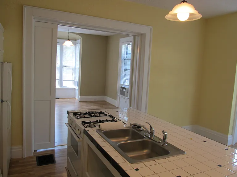 844 W Huron St #2 — Photo 6