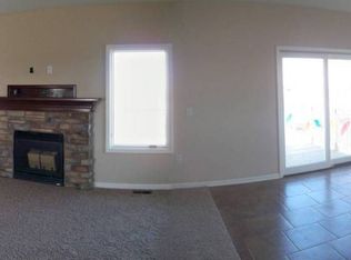 9185 Sugar St, West Des Moines, IA 50266
