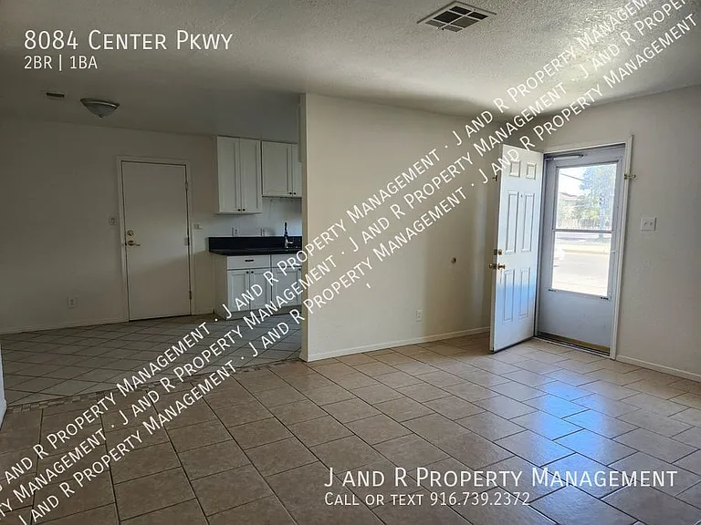 8084 Center Pkwy — Photo 9