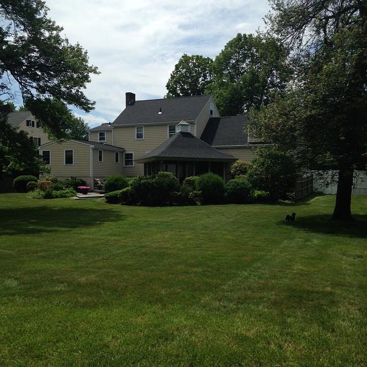 2nd image of 64 Whitelawn Ave