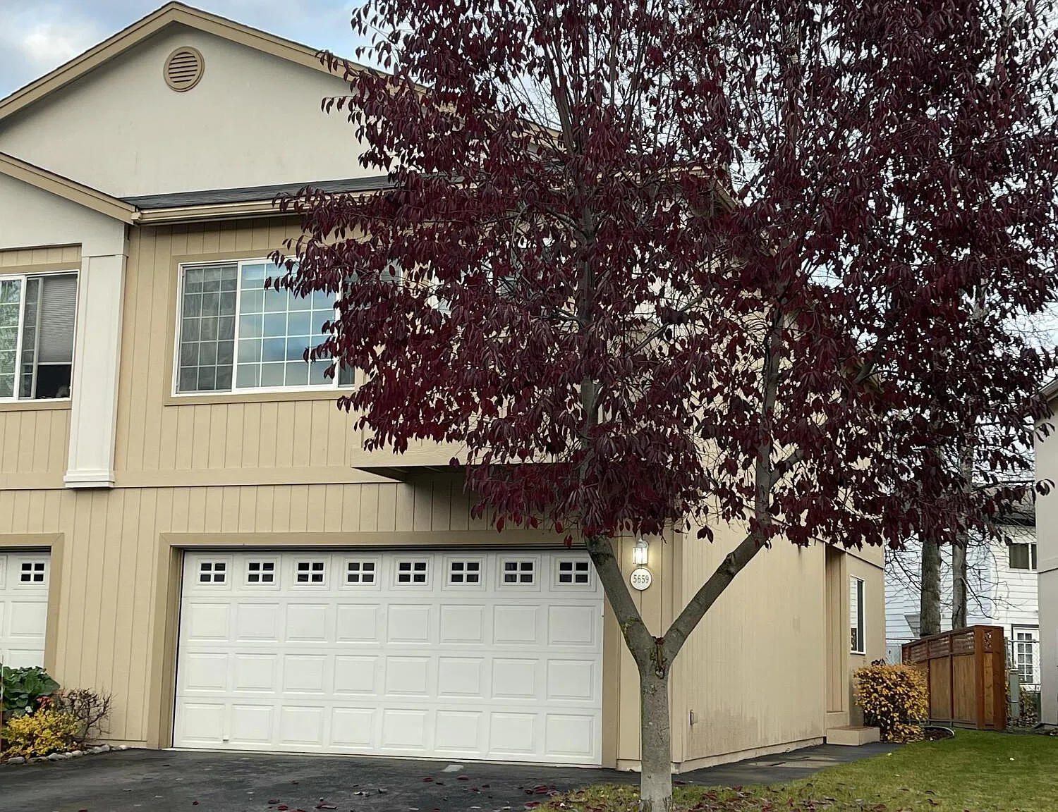 2 bed, 2.0 bath, 1443 sqft, $2,700 — Photo 1