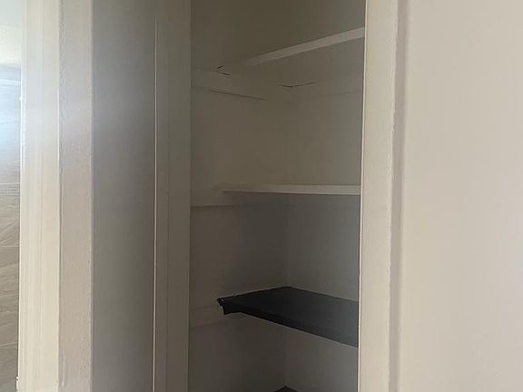5th image of 4064 SW 52nd St #1