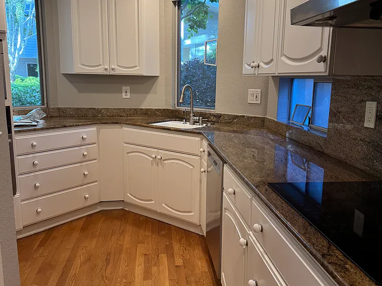 727 Loma Verde Ave #A — Photo 10