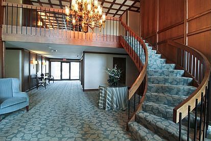2nd image of 1 Oak Brook Club Dr APT B205