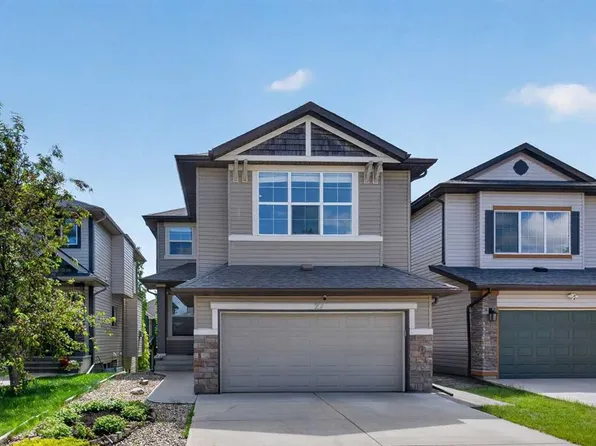 27 E Pantego Ave NW, Calgary, AB T3K 0C4