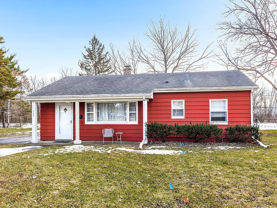 1st image of 1383 Raymond Dr