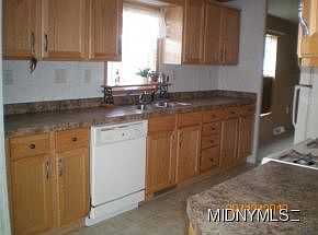 2nd image of 450 Susan Dr