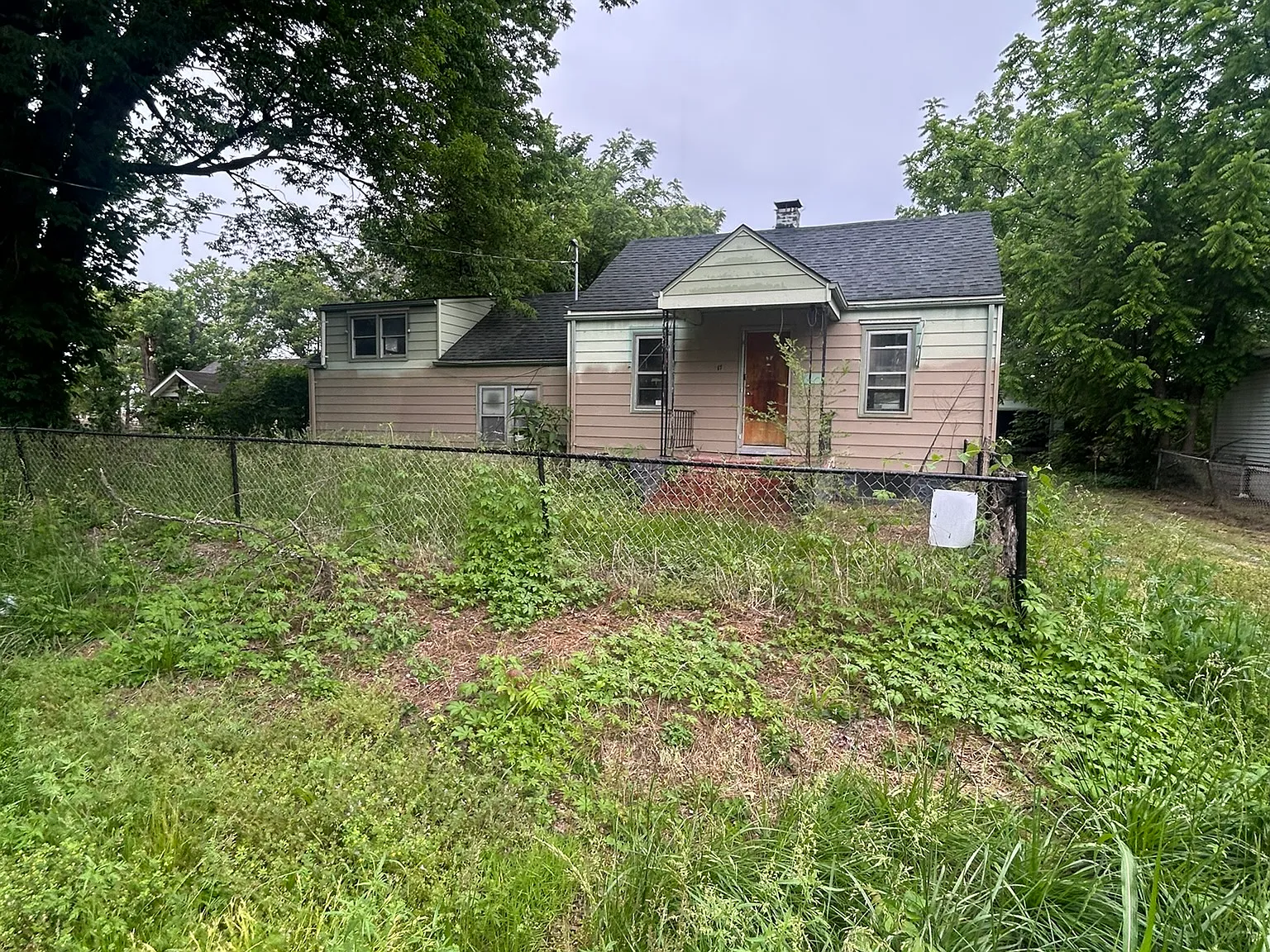2 bed, 1187 sqft, $395 — Photo 1