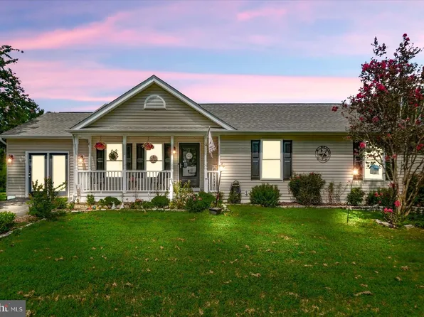2421 Pittston Rd, Fredericksburg, VA 22408