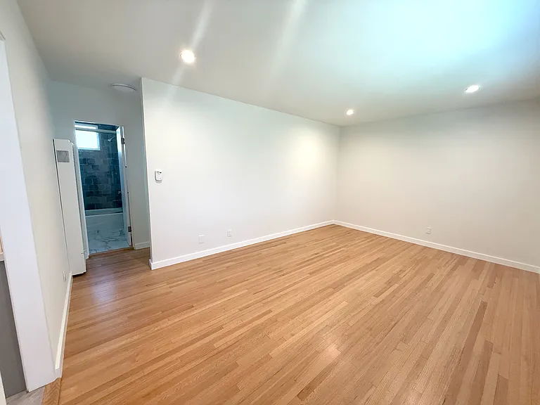 937 N Inglewood Ave #2 — Photo 5
