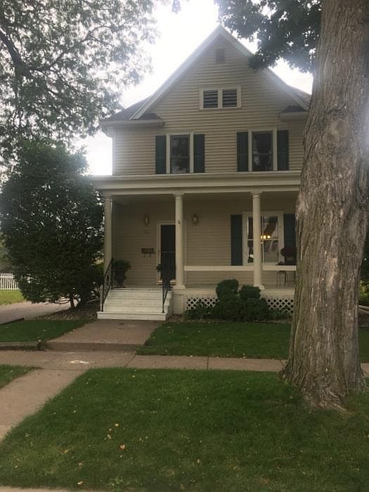 1st image of 221 Youlon St N