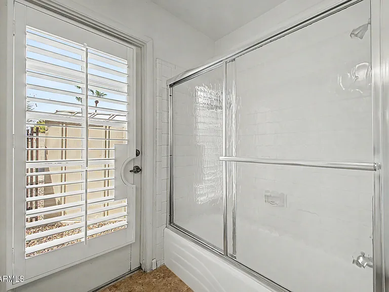 2445 S Catarina — Photo 29