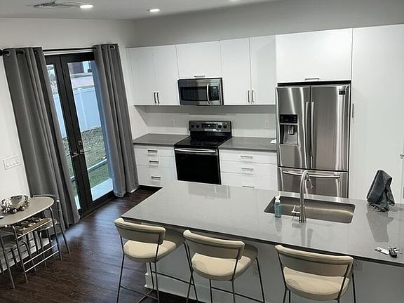 3rd image of 8712 Palm Ranches Pl