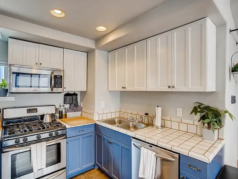 15 E Maple Ave — Photo 5