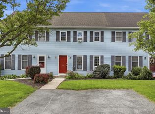 436 Deerfield Dr, Mount Joy, PA 17552