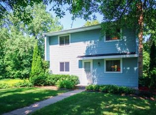 1132 Benton Way, Arden Hills, MN 55112