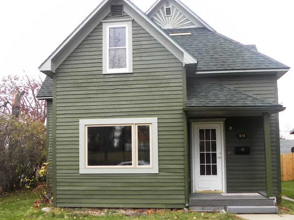 434 7th St NE, Staples, MN 56479