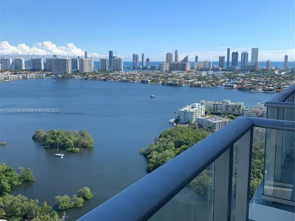 (undisclosed Address), North Miami Beach, FL 33160