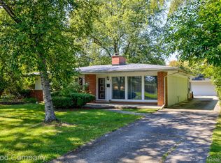 29255 Westbrook Pkwy, Southfield, MI 48076
