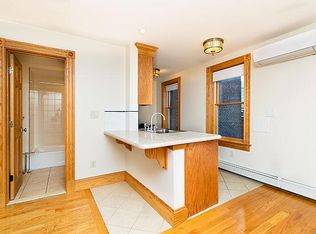 27 Phillips St #4R, Boston, MA 02114