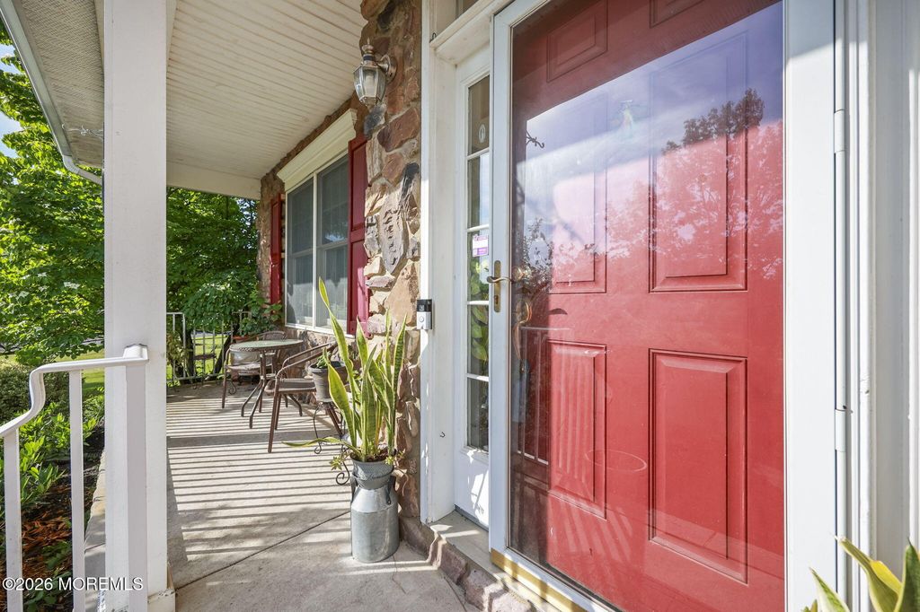 19 Chambry Court, Freehold, NJ - View 4