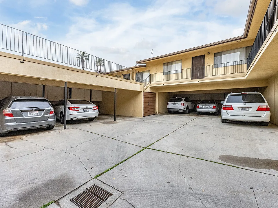 7746 Bright Ave #15