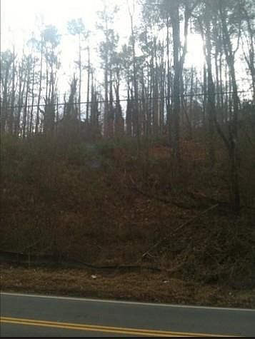 2nd image of 2415 Spalding Dr #41