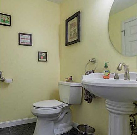 4th image of 47 Morgan Ave APT 28