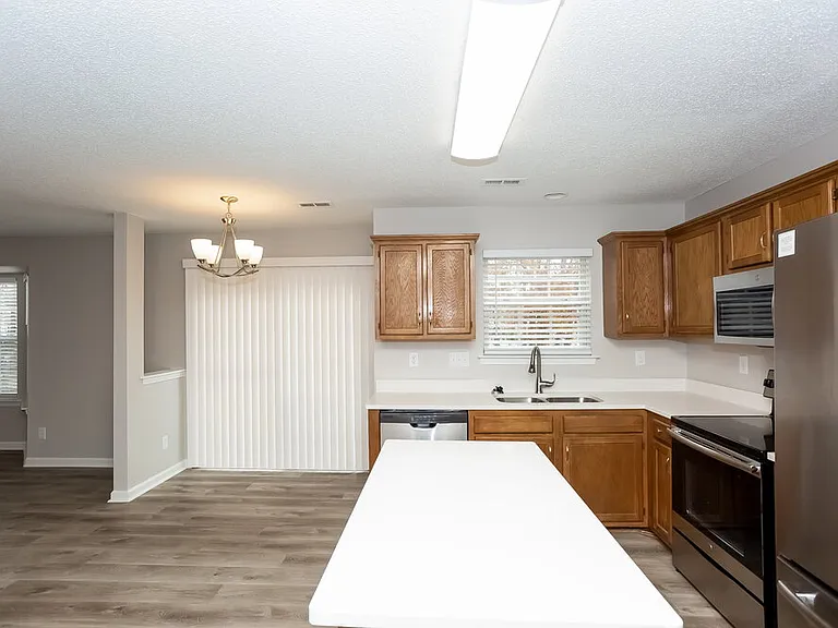 6707 Sweetfield Dr — Photo 7