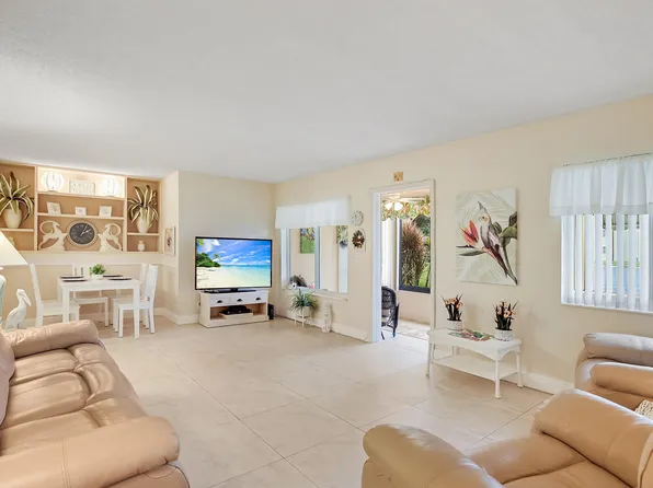 122 Lake Pine Circle #A-1, Greenacres, FL 33463