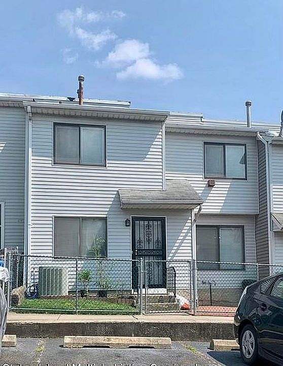 1st image of 362 Mosel Ave #A