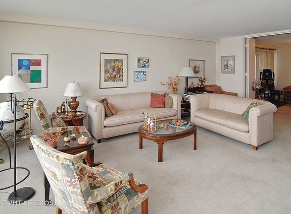 3rd image of 1440 N Lake Shore Dr APT 25A