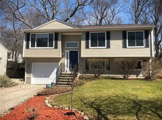 65 Meadow Sweet Trl, Saunderstown, RI 02874