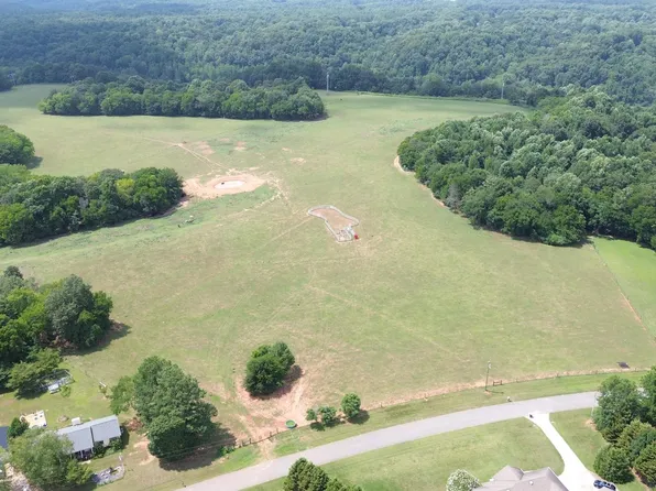 11 W Clearmont Dr, Elkmont, AL 35620