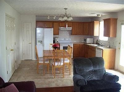 2nd image of 2364 Prescott Ln