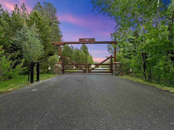 27 Evening Star Ln, McCall, ID 83638