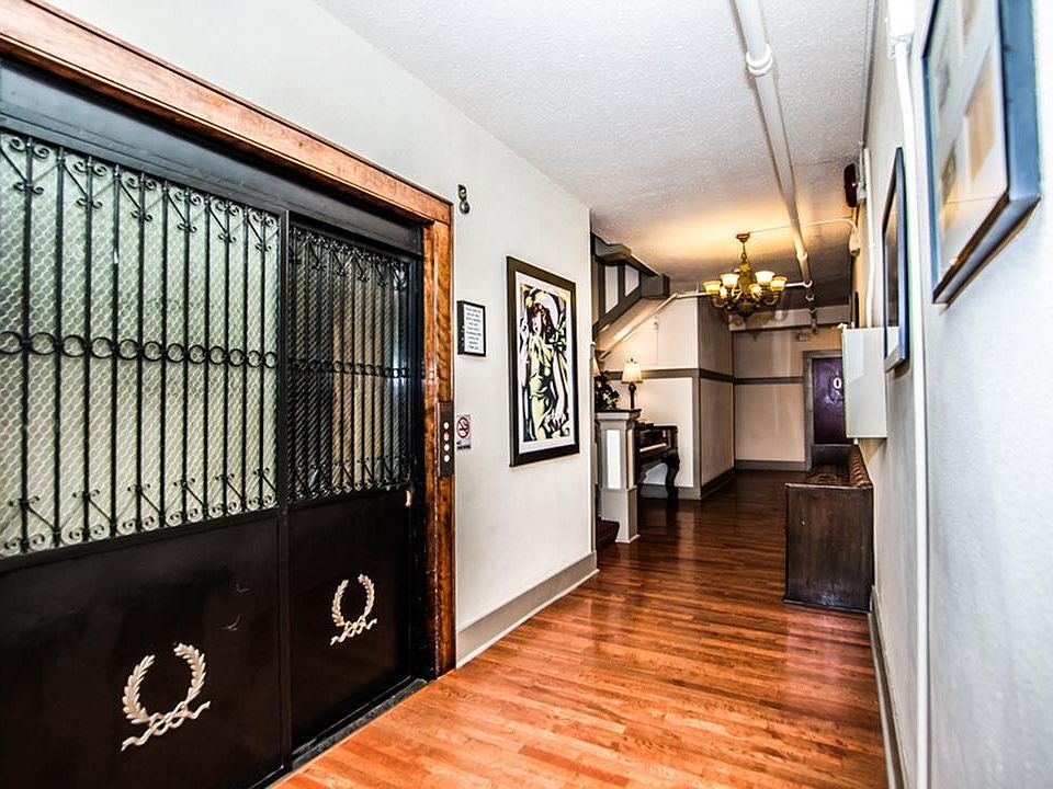 1st image of 2309 5th Ave #103