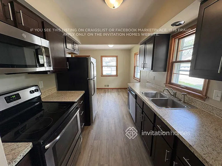8221 Bloomington Ave S — Photo 8