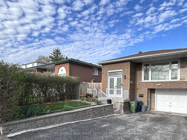 57 Mentor Blvd #LOWER — Photo 1