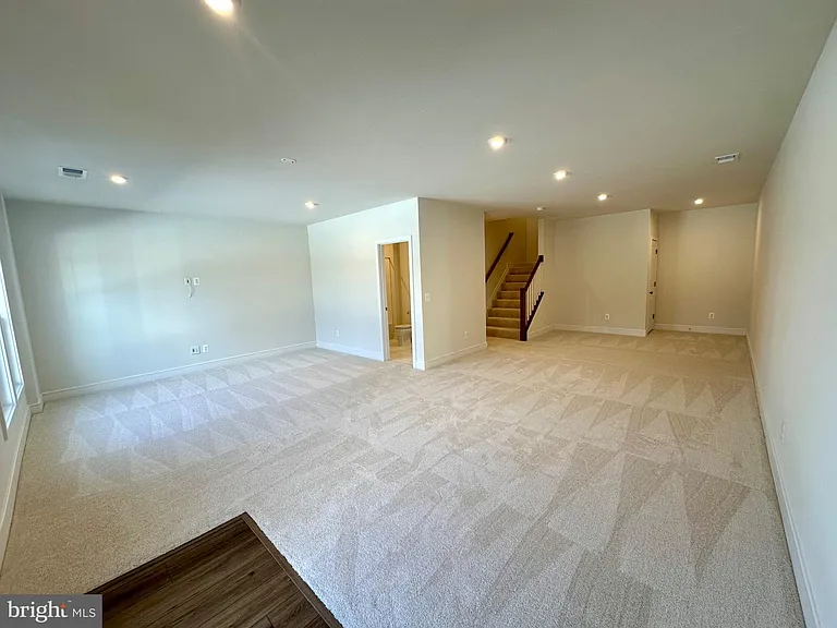 131 Leather Flower Dr — Photo 20