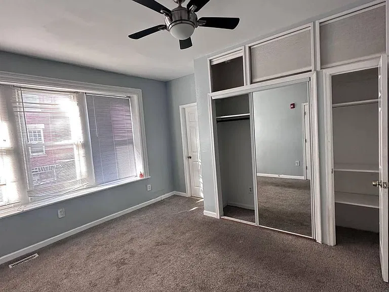 6033 Chestnut St #1 — Photo 5