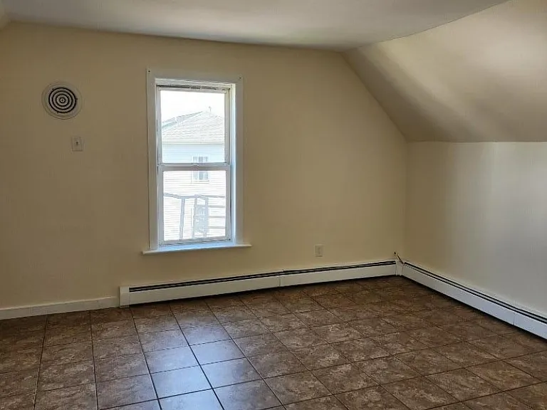 239 Magnolia Ave — Photo 6